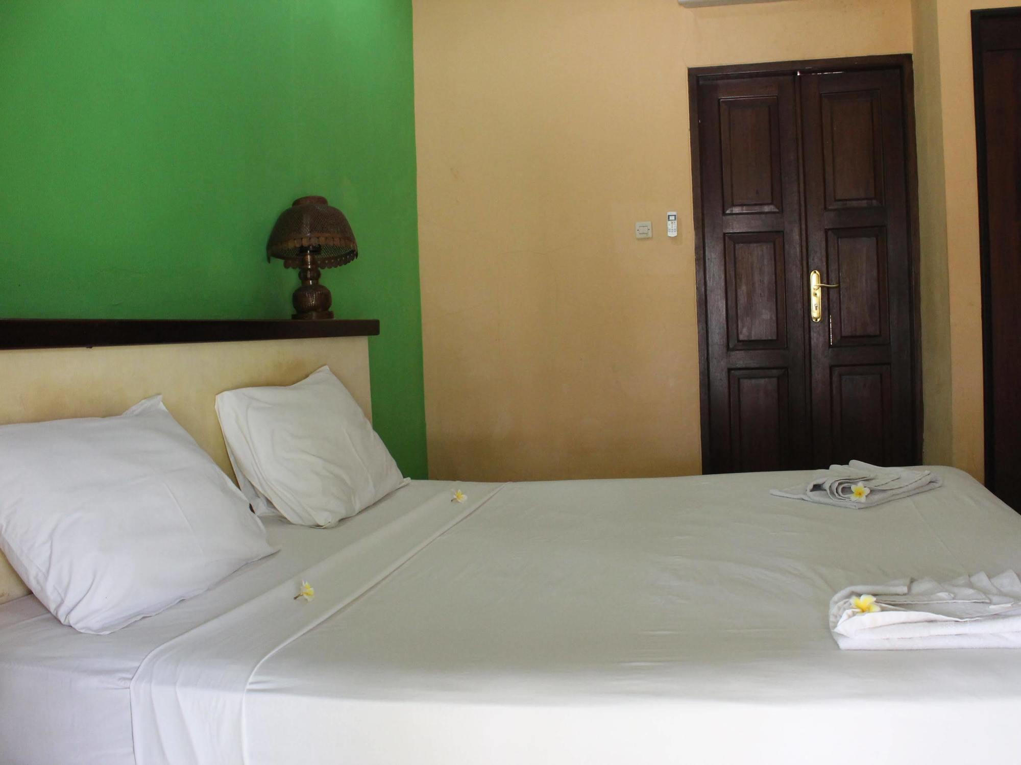 Tastura Beach Hotel Kuta  Luaran gambar